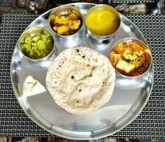 Rice Matar Paneer Mix Veg with 4 Roti Madan Vaishno Dhaba