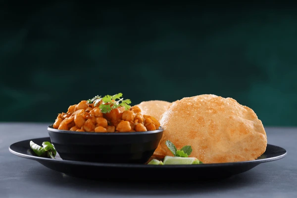 CHana Puri (3PC)